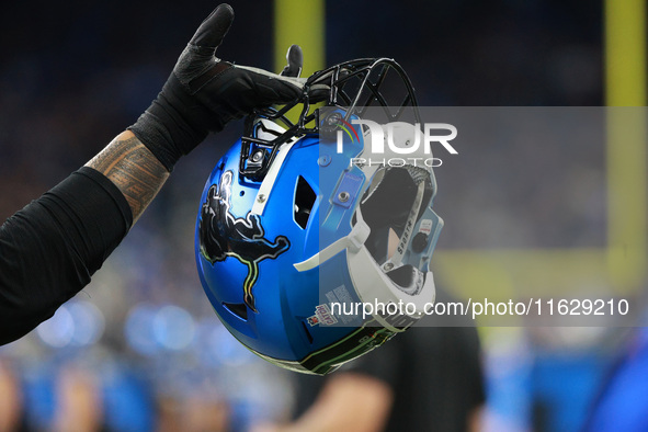 DETROIT,MICHIGAN-September 30: Detroit Lions offensive tackle Penei Sewell (58) helmet is seen during the second half of an NFL football gam...