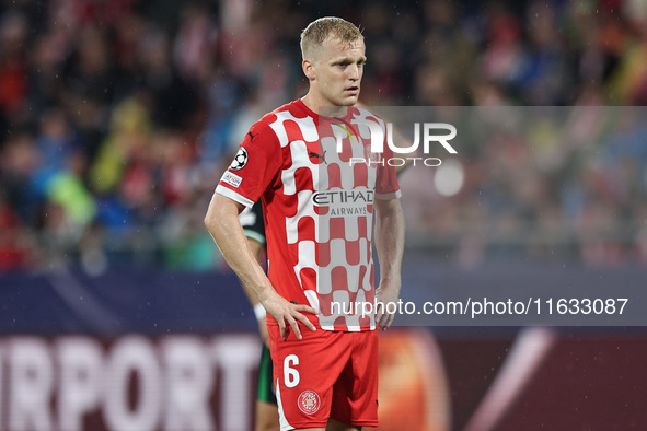 Van de Beek of Girona FC plays during the UEFA Champions League 2024/25 League Phase MD2 match between Girona FC and Feyenoord at Estadi Mon...