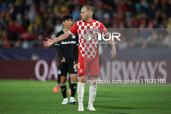 Van de Beek of Girona FC plays during the UEFA Champions League 2024/25 League Phase MD2 match between Girona FC and Feyenoord at Estadi Mon...