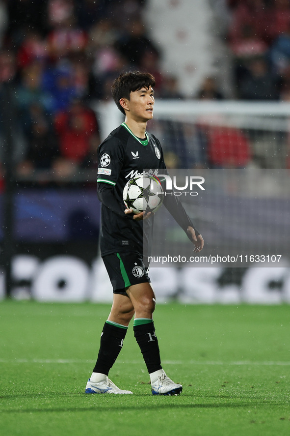 Inbeom Hwang of Feyenoord has the ball during the UEFA Champions League 2024/25 League Phase MD2 match between Girona FC and Feyenoord at Es...