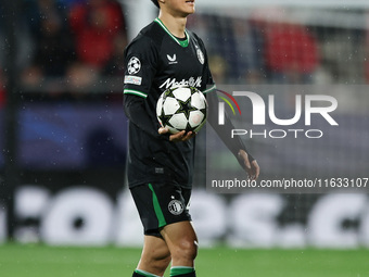 Inbeom Hwang of Feyenoord has the ball during the UEFA Champions League 2024/25 League Phase MD2 match between Girona FC and Feyenoord at Es...