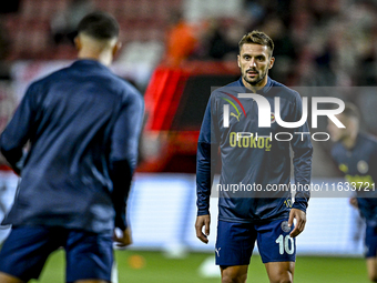 Fenerbahce forward Dusan Tadic plays during the match between Twente and Fenerbahce at the Grolsch Veste for the UEFA Europa League - League...