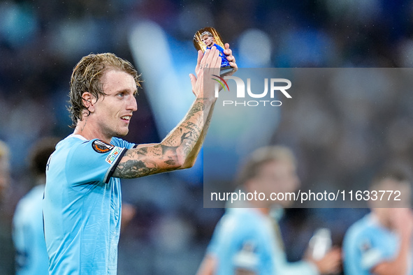 Nicolo' Rovella of SS Lazio applauds his supporters during the UEFA Europa League 2024/25 League Phase MD2 match between SS Lazio and OGC Ni...