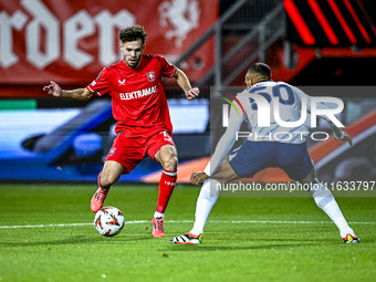 FC Twente forward Mitchell van Bergen plays during the match between Twente and Fenerbahce at the Grolsch Veste for the UEFA Europa League -...