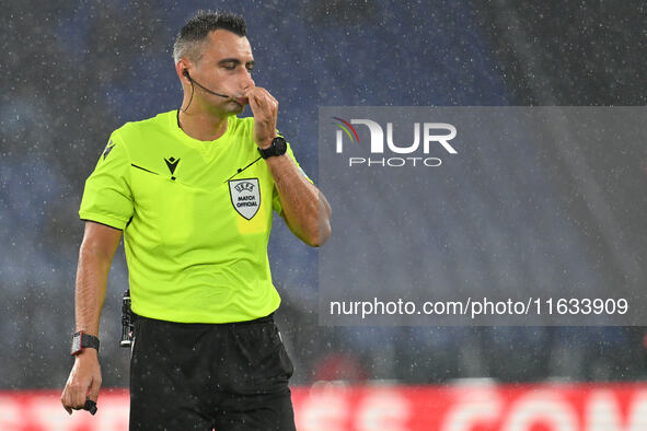 Referee Horatiu Fesnic (ROU) officiates the UEFA Europa League 2024/25 League Phase MD2 match between S.S. Lazio and O.G.C. Nice at Olympic...