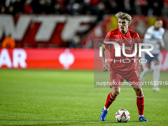 FC Twente midfielder Sem Steijn plays during the match between Twente and Fenerbahce at the Grolsch Veste for the UEFA Europa League - Leagu...