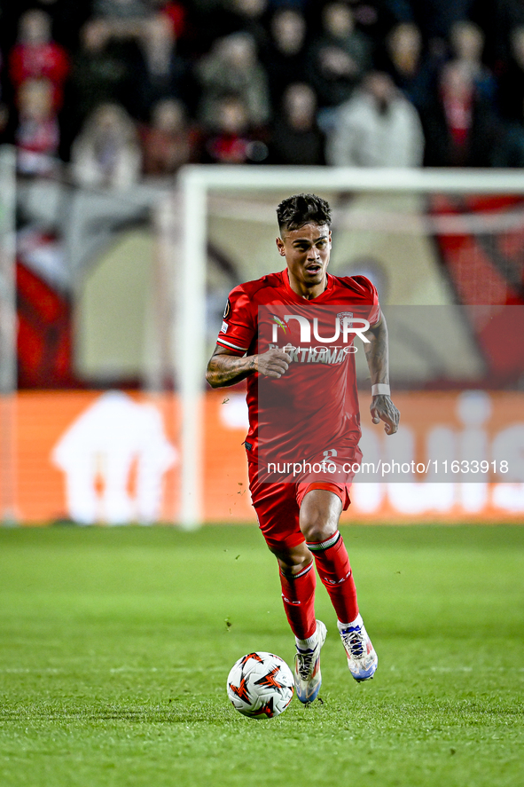 FC Twente defender Mees Hilgers plays during the match between Twente and Fenerbahce at the Grolsch Veste for the UEFA Europa League - Leagu...