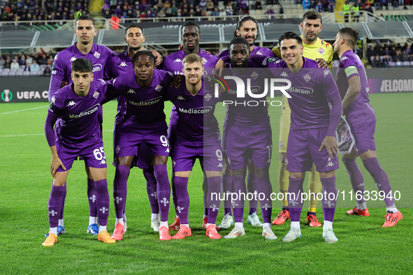 ACF Fiorentina players pose for a team photo prior to  the Conference League match between ACF Fiorentina and The New Saints, on October 3 ,...