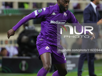 Jonathan Ikonè of ACF Fiorentina controls the ball during  the Conference League match between ACF Fiorentina and The New Saints, on October...