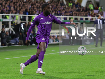 Jonathan Ikonè of ACF Fiorentina controls the ball during the Conference League match between ACF Fiorentina and The New Saints, on October...