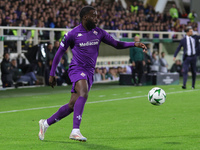 Jonathan Ikonè of ACF Fiorentina controls the ball during the Conference League match between ACF Fiorentina and The New Saints, on October...