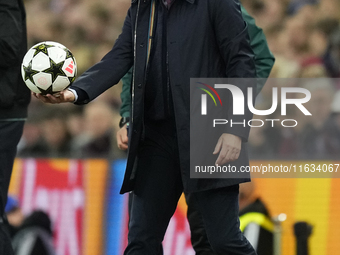 Unai Emery head coach of Aston Villa during the UEFA Champions League 2024/25 League Phase MD2 match between Aston Villa FC and FC Bayern Mu...