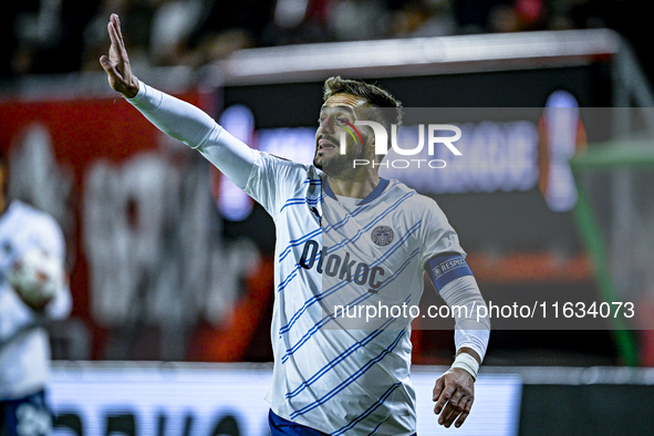 Fenerbahce forward Dusan Tadic plays during the match between Twente and Fenerbahce at the Grolsch Veste for the UEFA Europa League - League...