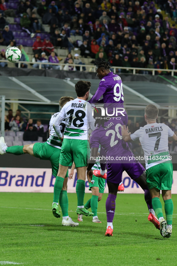 Christian Kouamè of ACF Fiorentina controls the ball during  the Conference League match between ACF Fiorentina and The New Saints, on Octob...