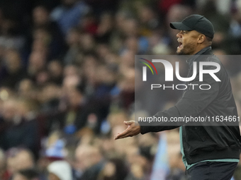 Vincent Kompany head coach of Bayern Munich gives instructions during the UEFA Champions League 2024/25 League Phase MD2 match between Aston...