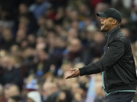 Vincent Kompany head coach of Bayern Munich gives instructions during the UEFA Champions League 2024/25 League Phase MD2 match between Aston...