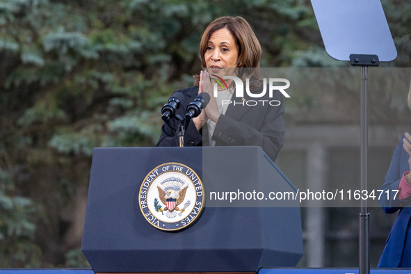 Kamala Harris greets former Republican Liz Cheney, who supports the Harris/Walz ticket , in Ripon, Wisconsin, USA, on october 03, 2024. 