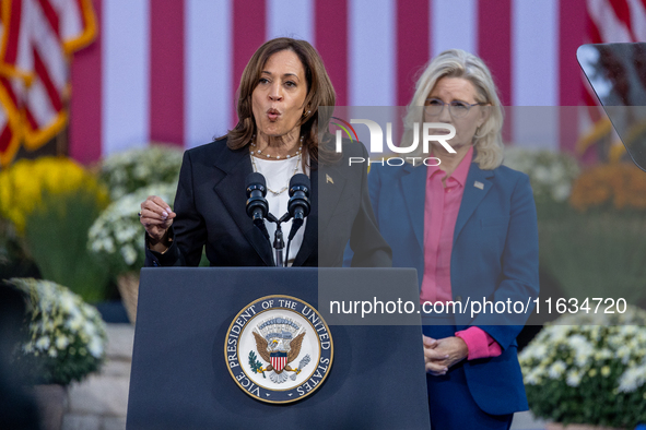 Kamala Harris greets former Republican Liz Cheney, who supports the Harris/Walz ticket , in Ripon, Wisconsin, USA, on october 03, 2024. 