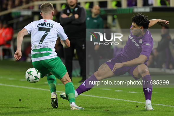 Riccardo Sottil of ACF Fiorentina and Joshua Daniels of The New Saints ,battle for the ball during  the Conference League match between ACF...