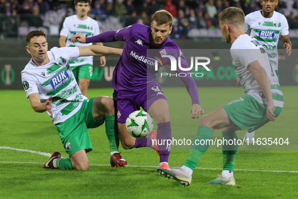 Lucas Beltranof ACF Fiorentina controls the ball during  the Conference League match between ACF Fiorentina and The New Saints, on October 3...