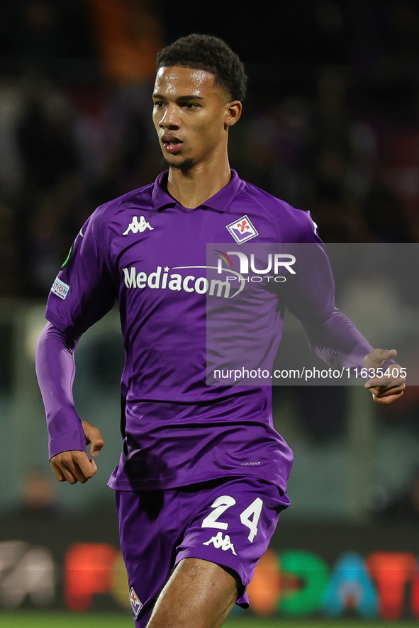 Amir Richardson of ACF Fiorentina controls the ball during  the Conference League match between ACF Fiorentina and The New Saints, on Octobe...