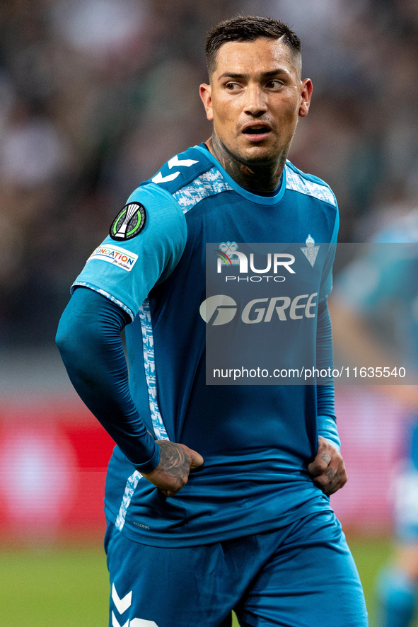 Ezequiel Avila  is playing during UEFA Conference League match between Legia Warsaw and Real Betis in Warsaw Poland on 3 October 2024 in War...