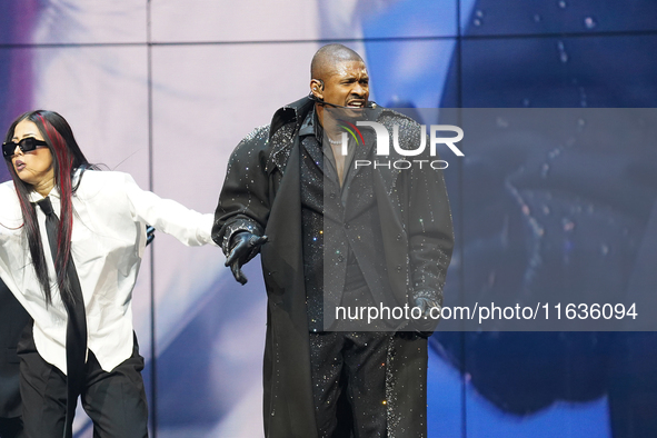 American singer, songwriter, and dancer Usher Raymond IV, known as Usher, performs on stage during the Usher: Past Present Future Tour at th...