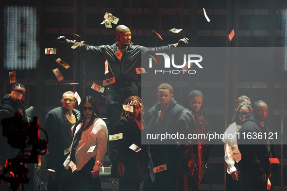 American singer, songwriter, and dancer Usher Raymond IV, known as Usher, performs on stage during the Usher: Past Present Future Tour at th...