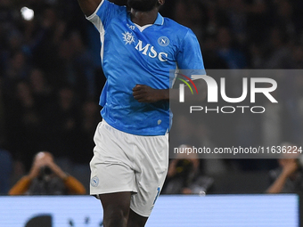 Romelu Lukaku of SSC Napoli celebrates after scoring during the Serie A match between SSC Napoli and Como at Stadio Diego Armando Maradona N...