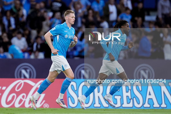 Scott McTominay of SSC Napoli celebrates after scoring first goal during the serie Serie A Enilive match between SSC Napoli and Como 1907 at...