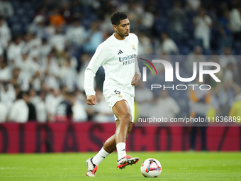 Jude Bellingham central midfield of Real Madrid and England during the warm-up before the La Liga match between Real Madrid CF and Deportivo...