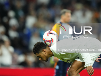 Jude Bellingham central midfield of Real Madrid and England during the warm-up before the La Liga match between Real Madrid CF and Deportivo...