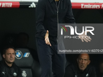 Luis Garcia head coach of Alaves gives instructions during the La Liga match between Real Madrid CF and Deportivo Alavés at Estadio Santiago...