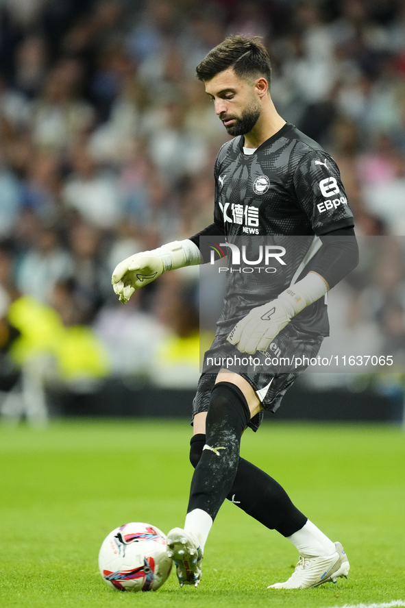 Antonio Sivera goalkeeper of Alaves and Spain during the La Liga match between Real Madrid CF and Deportivo Alavés at Estadio Santiago Berna...