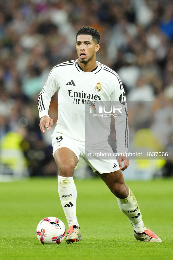 Jude Bellingham central midfield of Real Madrid and England during the La Liga match between Real Madrid CF and Deportivo Alavés at Estadio...