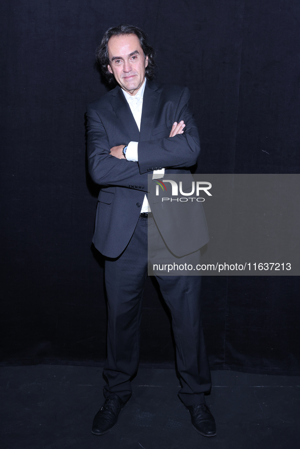 Rafael Perrin poses for photos during the 'El Sotano' press conference at Teatro Fernando Soler in Mexico City, Mexico, on October 4, 2024. 