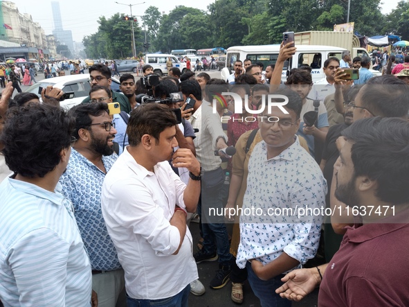 Doctors And Citizens Hold Placards And Shout Slogans During A Protest Against The Rape And Murder Of A PGT Woman Doctor At Government-run R...