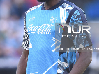 Romelu Lukaku of SSC Napoli warms up before the Serie A match between SSC Napoli and Como at Stadio Diego Armando Maradona Naples Italy on 4...