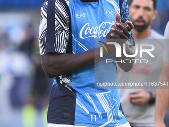 Romelu Lukaku of SSC Napoli warms up before the Serie A match between SSC Napoli and Como at Stadio Diego Armando Maradona Naples Italy on 4...