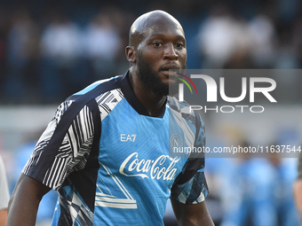 Romelu Lukaku of SSC Napoli warms up before the Serie A match between SSC Napoli and Como at Stadio Diego Armando Maradona Naples Italy on 4...