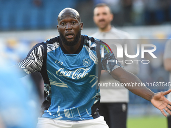 Romelu Lukaku of SSC Napoli warms up before the Serie A match between SSC Napoli and Como at Stadio Diego Armando Maradona Naples Italy on 4...