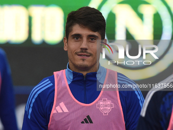 Alessio Iovine of Como during the Serie A match between SSC Napoli and Como at Stadio Diego Armando Maradona Naples Italy on 4 October 2024....