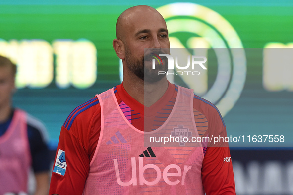 Pepe Reina of Como during the Serie A match between SSC Napoli and Como at Stadio Diego Armando Maradona Naples Italy on 4 October 2024. 