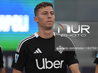 Ignace Van Der Brempt of Como during the Serie A match between SSC Napoli and Como at Stadio Diego Armando Maradona Naples Italy on 4 Octobe...