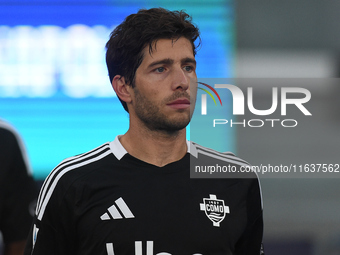 Sergi Roberto of Como during the Serie A match between SSC Napoli and Como at Stadio Diego Armando Maradona Naples Italy on 4 October 2024....