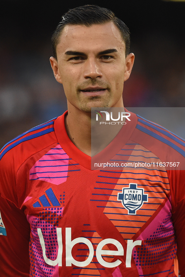 Emil Audero of Como during the Serie A match between SSC Napoli and Como at Stadio Diego Armando Maradona Naples Italy on 4 October 2024. 