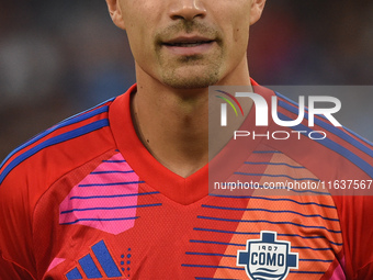 Emil Audero of Como during the Serie A match between SSC Napoli and Como at Stadio Diego Armando Maradona Naples Italy on 4 October 2024. (