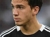 Maximo Perrone of Como during the Serie A match between SSC Napoli and Como at Stadio Diego Armando Maradona Naples Italy on 4 October 2024....