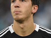 Maximo Perrone of Como during the Serie A match between SSC Napoli and Como at Stadio Diego Armando Maradona Naples Italy on 4 October 2024....