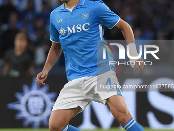 Alessandro Buongiorno of SSC Napoli during the Serie A match between SSC Napoli and Como at Stadio Diego Armando Maradona Naples Italy on 4...